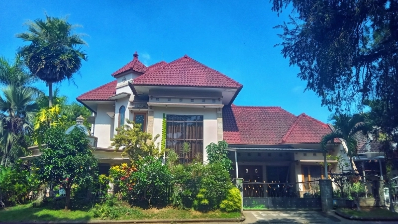 Ban công sắt nghệ thuật của biệt thự tân cổ điển pháp