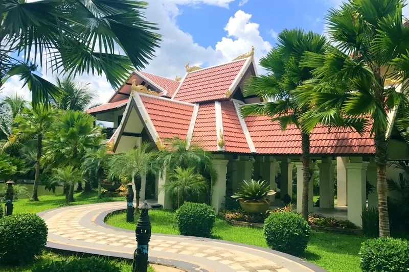 Hưởng nắng tự nhiên tại biệt thự sân vườn hướng Nam đẹp