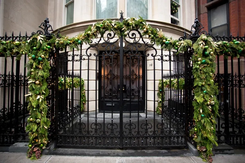 Mẫu cổng nhà phố đẹp mắt