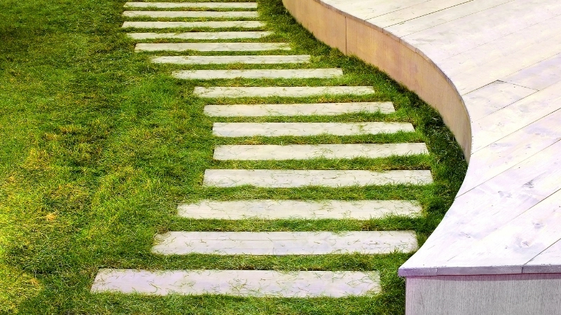 Bố trí lối đi sân vườn phong thủy thu hút tài lộc