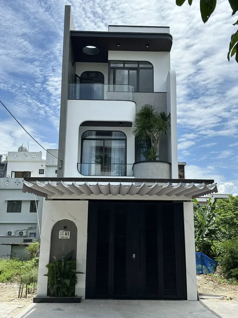 Mãn nhãn với nhà phố 4 tầng đẹp