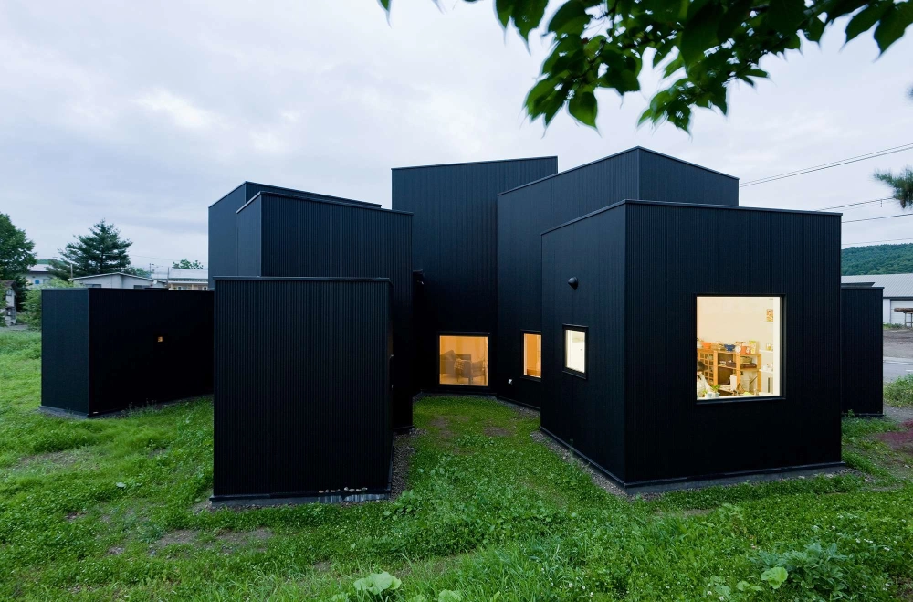 Cảnh quan nhà vườn phong cách Tropical xanh mát như rừng nhiệt đới