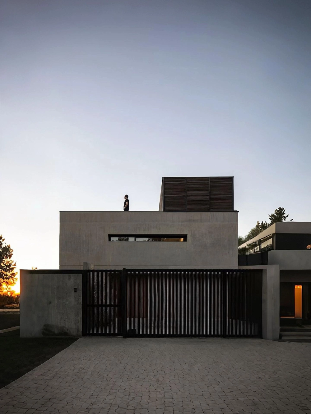 Tiểu cảnh sân vườn đẹp mắt trước hiên nhà vườn mái bằng 1 tầng