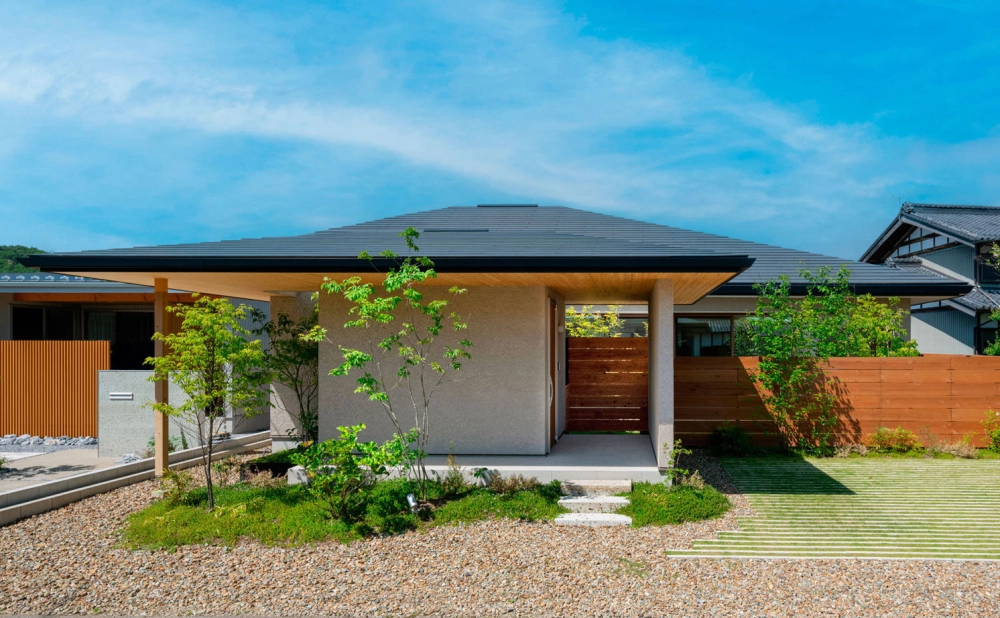 Nhà vườn mái thái diện tích nhỏ được tối ưu công năng sử dụng